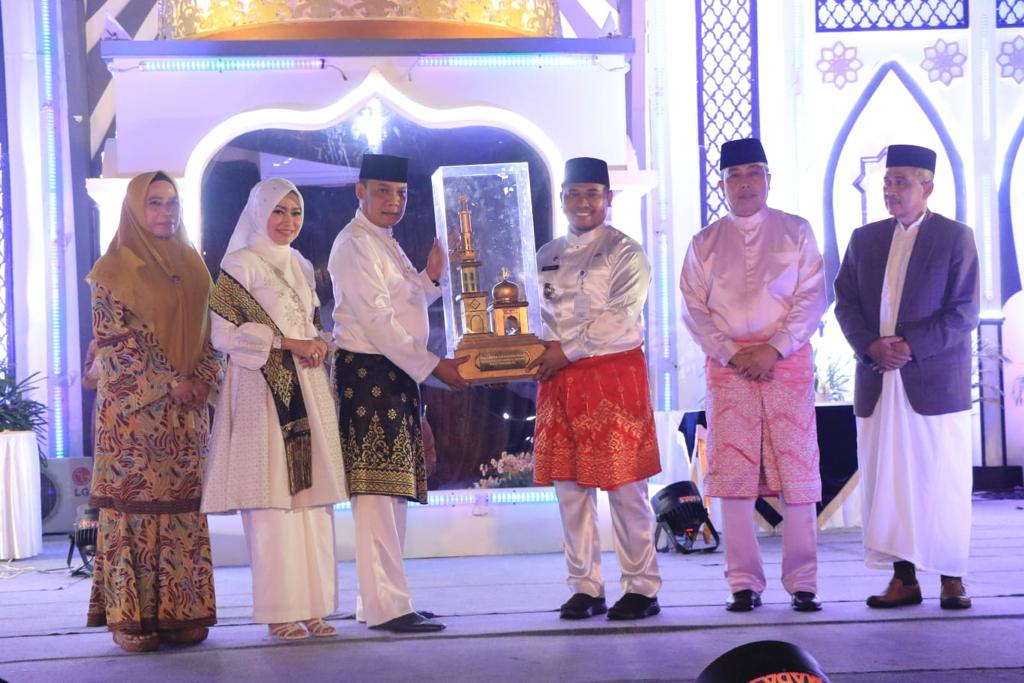 Kecamatan Tenayan Raya Juara Umum MTQ Kota Pekanbaru