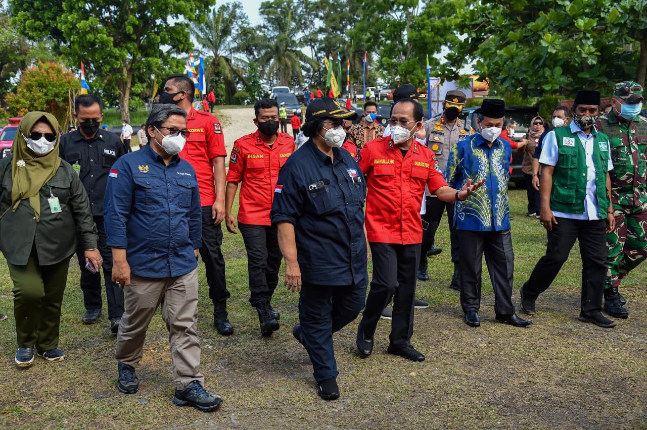 Kunjungi Daops Manggala Agni Dumai, Menteri LHK: Jangan Sampai Terjadi Duet Bencana