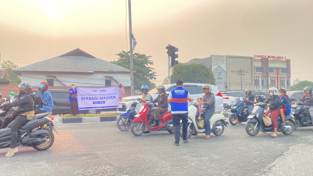 LAZNAS DT Peduli Riau Bagikan 3.200 Masker Kepada Masyarakat di Sejumlah Titik