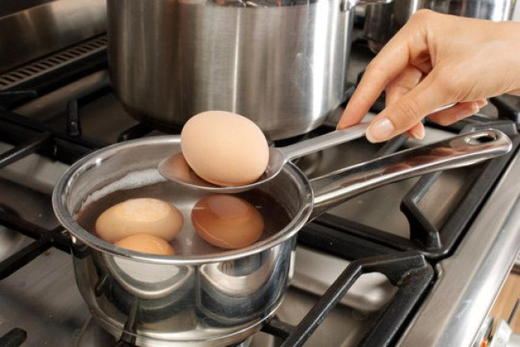 Bisa Jadi Racun, 7 Makanan Ini Ternyata Tidak Boleh Dipanaskan Kembali