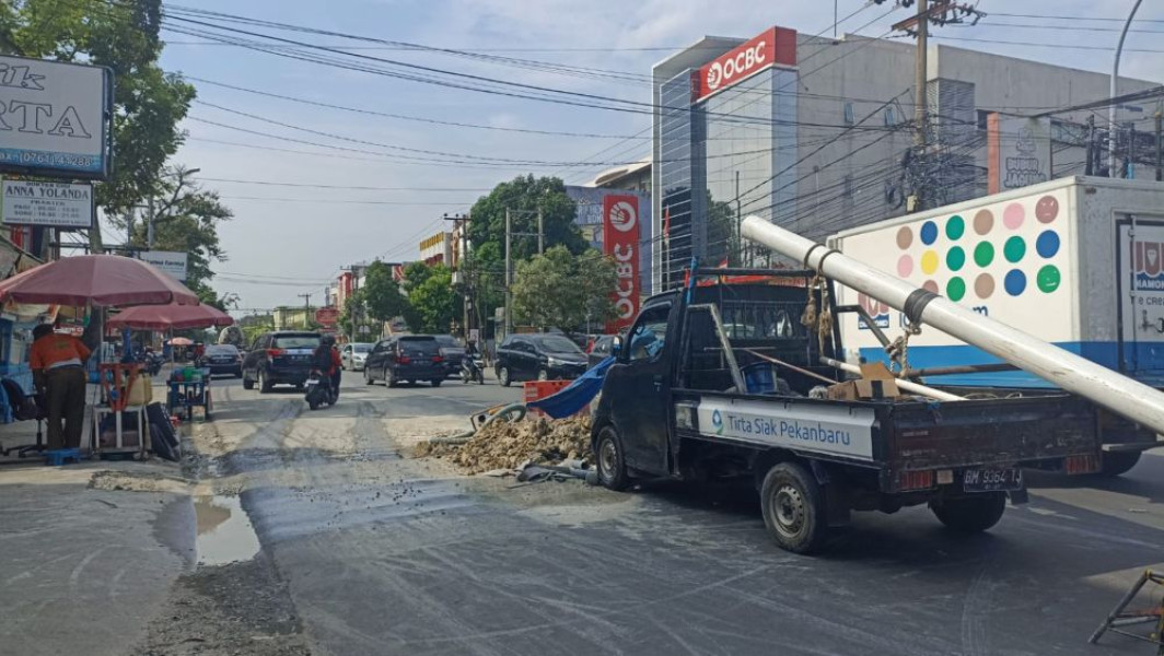 Baru Diperbaiki, Jalan Ahmad Yani Kembali Rusak Dampak Galian PDAM