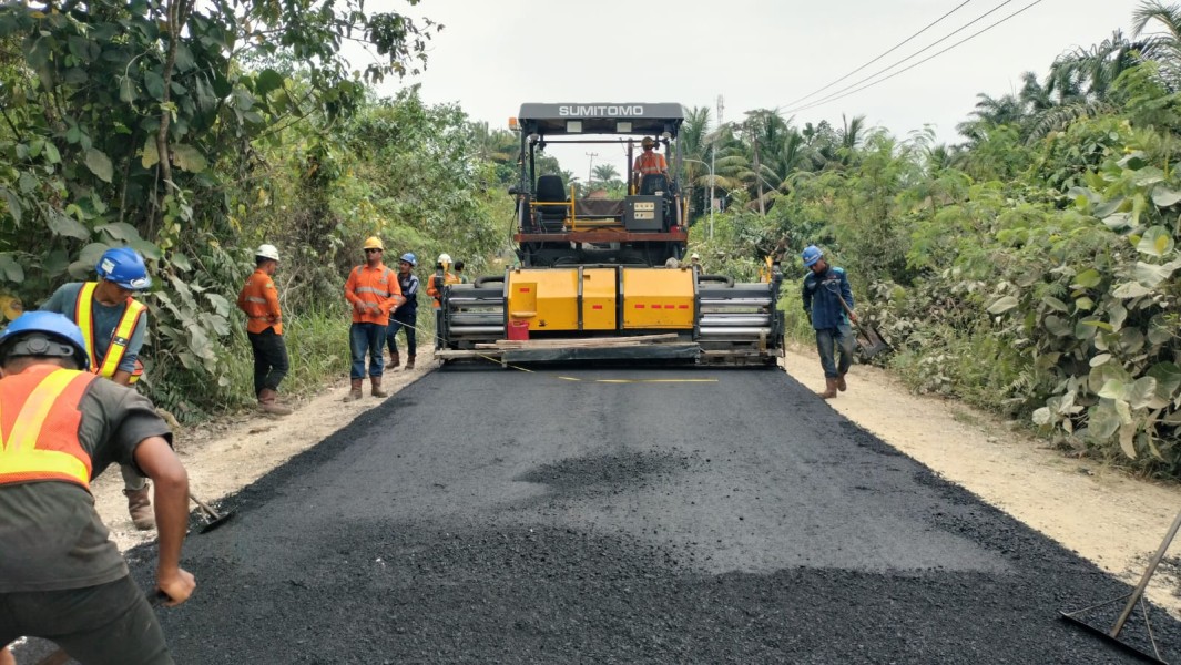 Pemko Pekanbaru Kembali Realisasikan  Perbaikan Jalan Rusak