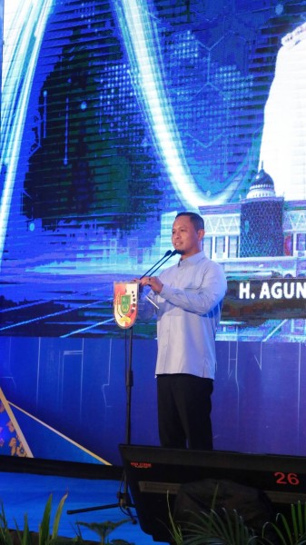 Pemko Pekanbaru Mulai Salurkan Bantuan Beasiswa Pendidikan
