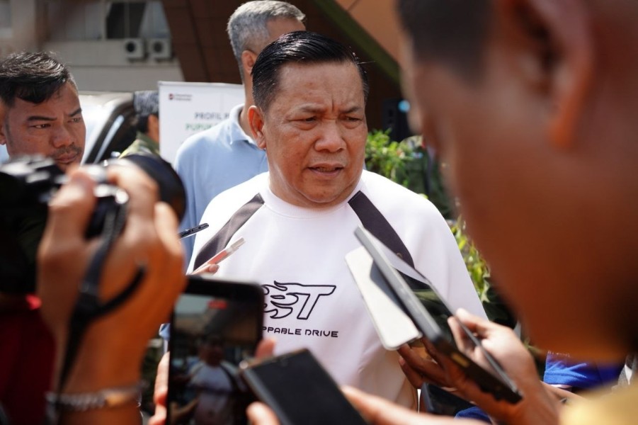 Gerakkan Gotong Royong di Stadion Utama Riau,  Hasilkan 1,2 Ton Sampah