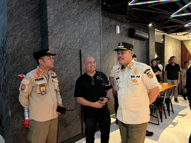 Satpol PP Bersama Aparat Gabungan dan DPRD Pekanbaru Sidak Hiburan Malam
