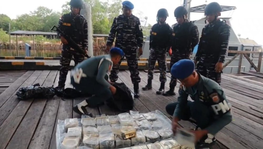 Lanal Dumai Gagalkan Penyelundupan 48,5 Kg Sabu dari Malaysia