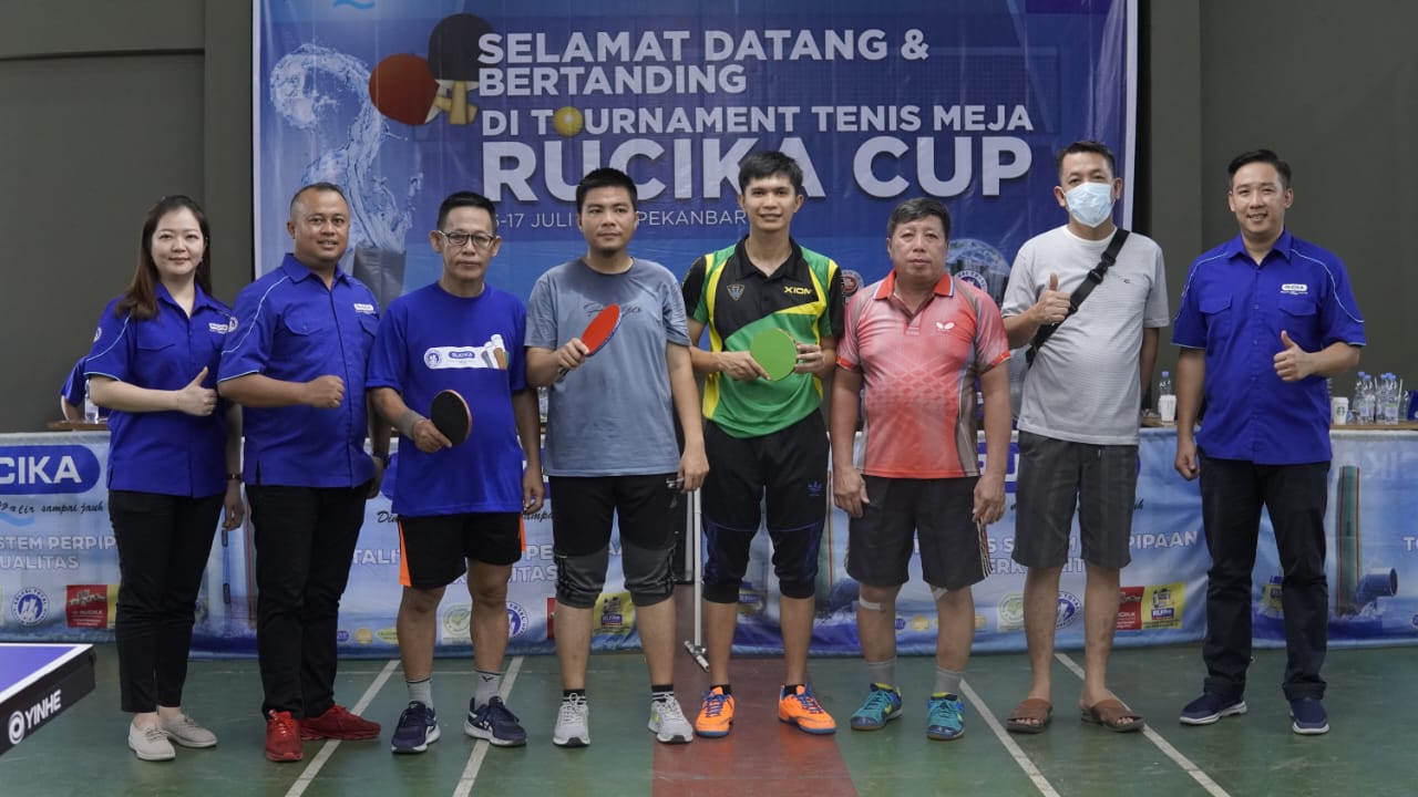 48 Peserta Ramaikan Turnamen Tenis Meja Rucika Pekanbaru