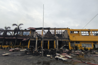 Pasca Kebakaran,Disnakertrans Riau Gunakan Gedung Sementara