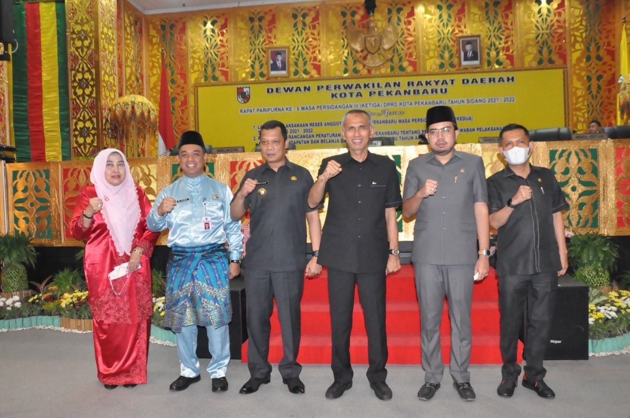 Pemko Pekanbaru Sampaikan LKPD Tahun 2021