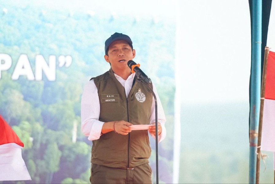 Menhut Raja Juli Antoni: Reforestasi TNTN 2.557 Hektare Dilaksanakan Tahun Ini