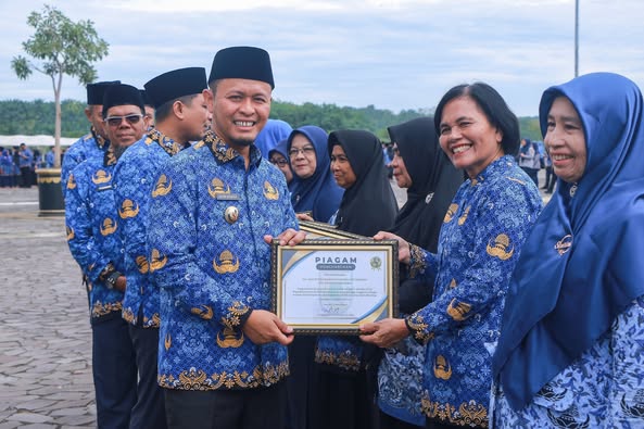 Wali Kota Apresiasi 24 ASN Memasuki Purna Bakti