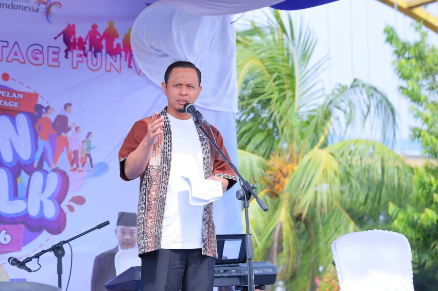 Perkenalkan Sejarah Pekanbaru, Wako Agung Lepas Peserta Senapelan Heritage Fun Walk